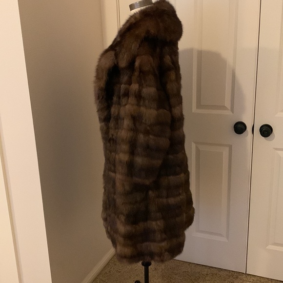 Russian sable knee length coat - Picture 8 of 9